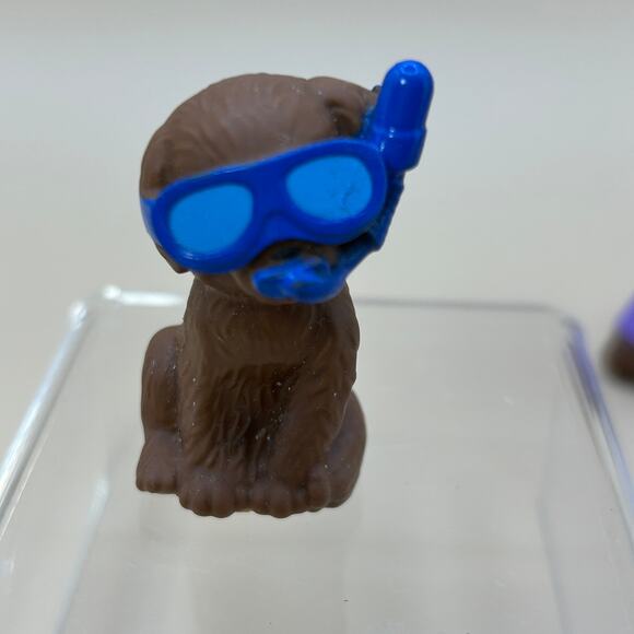 Barbie Dolphin Magic Ocean View Boat Playset 3 Replacement Dogs As Pictured 1.5" - Picture 5 of 6